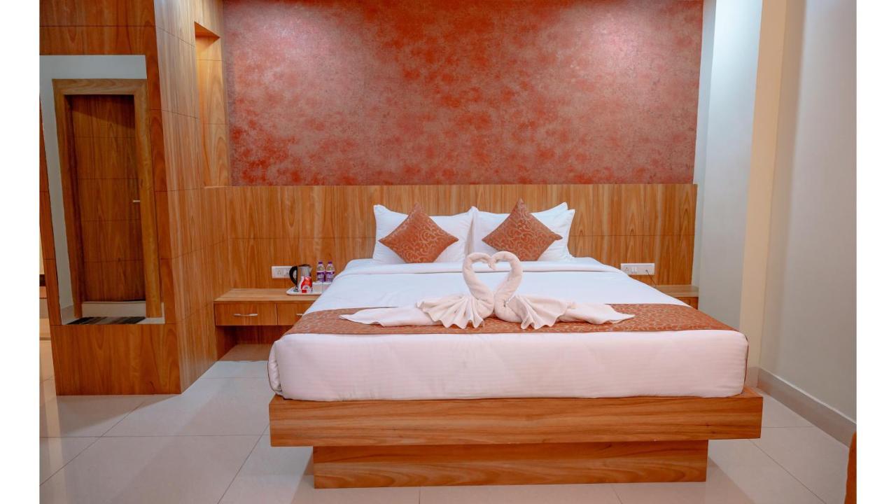 Hotel Dc Star Tarapith Buitenkant foto