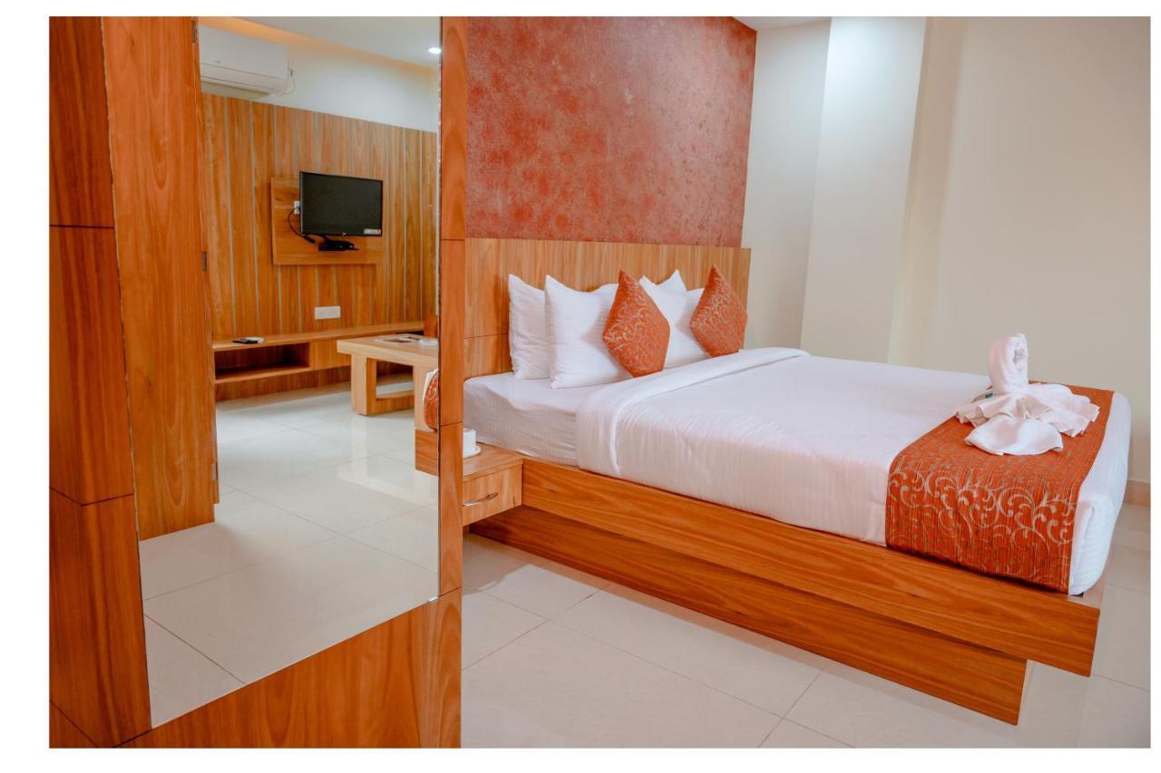 Hotel Dc Star Tarapith Buitenkant foto