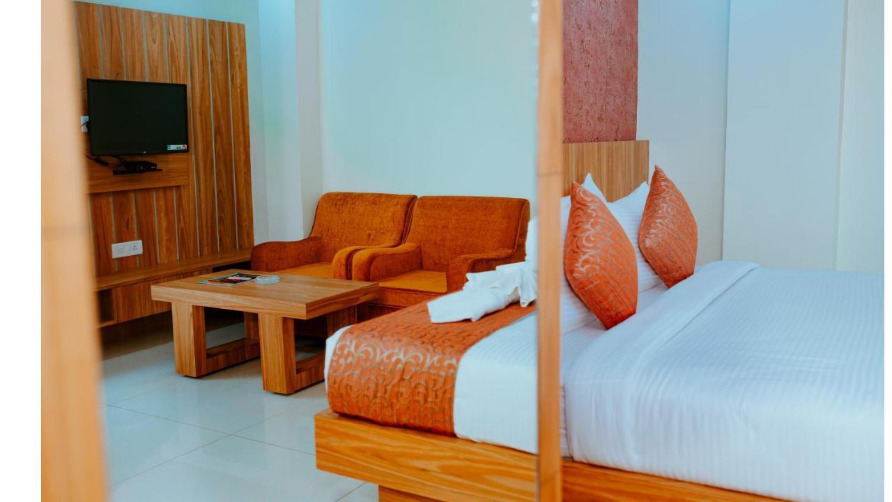 Hotel Dc Star Tarapith Buitenkant foto
