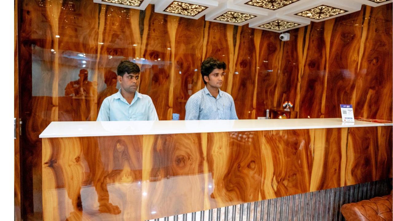 Hotel Dc Star Tarapith Buitenkant foto