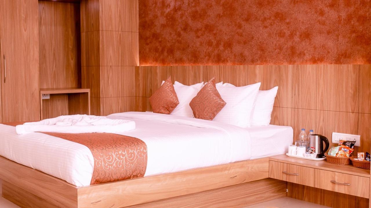 Hotel Dc Star Tarapith Buitenkant foto
