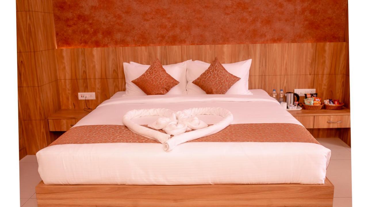 Hotel Dc Star Tarapith Buitenkant foto